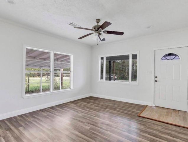 116 Trahan, Ames, TX 77575