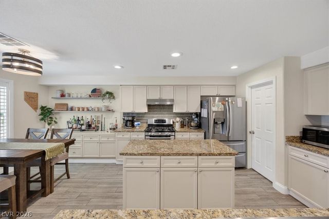 969 Pleasing Plateau Street, Henderson, NV 89002