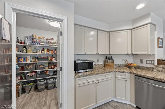 969 Pleasing Plateau Street, Henderson, NV 89002