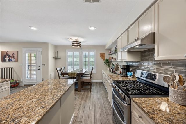 969 Pleasing Plateau Street, Henderson, NV 89002