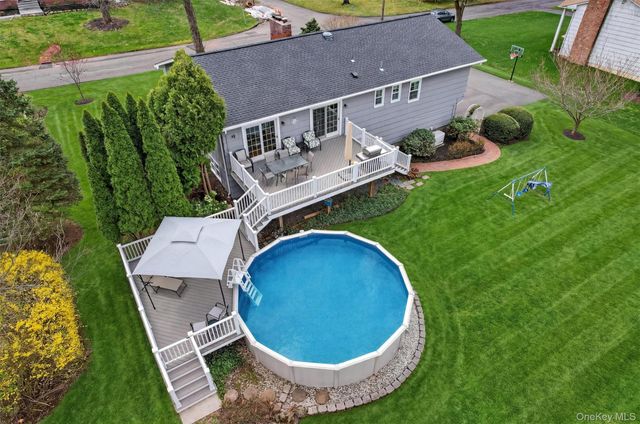 20 Prides Crossing, New City, NY 10956