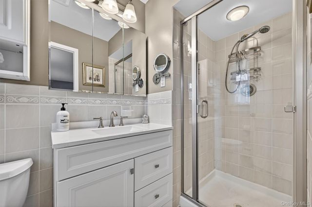 20 Prides Crossing, New City, NY 10956
