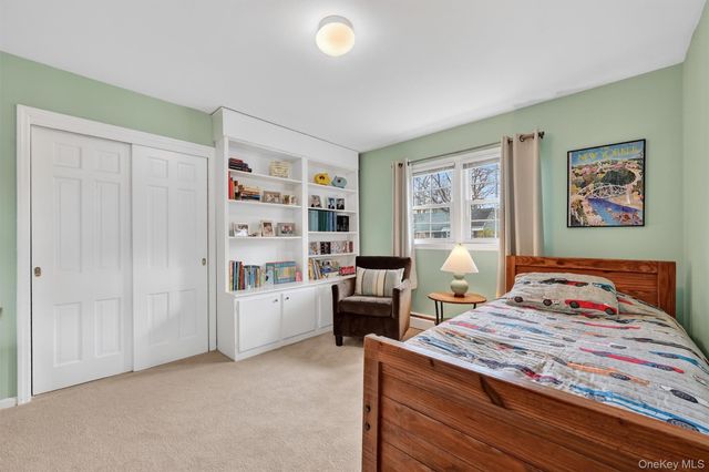 20 Prides Crossing, New City, NY 10956
