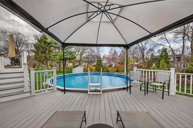 20 Prides Crossing, New City, NY 10956