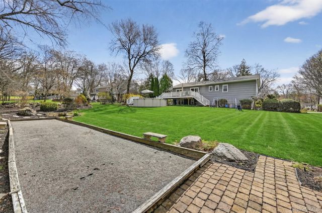 20 Prides Crossing, New City, NY 10956