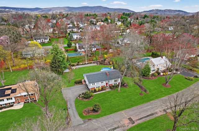 20 Prides Crossing, New City, NY 10956
