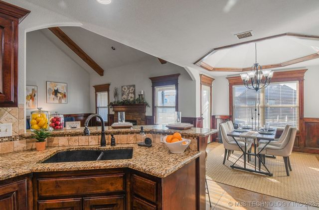 9214 N 143rd East Avenue, Owasso, OK 74055