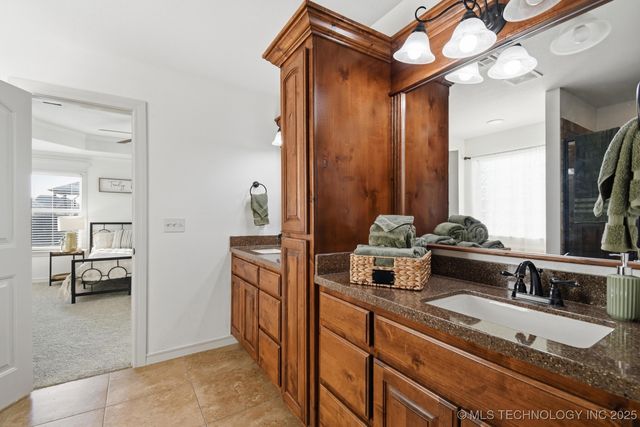 9214 N 143rd East Avenue, Owasso, OK 74055