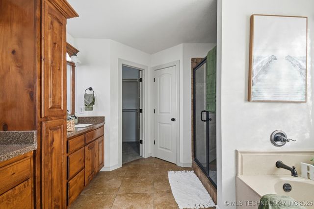 9214 N 143rd East Avenue, Owasso, OK 74055