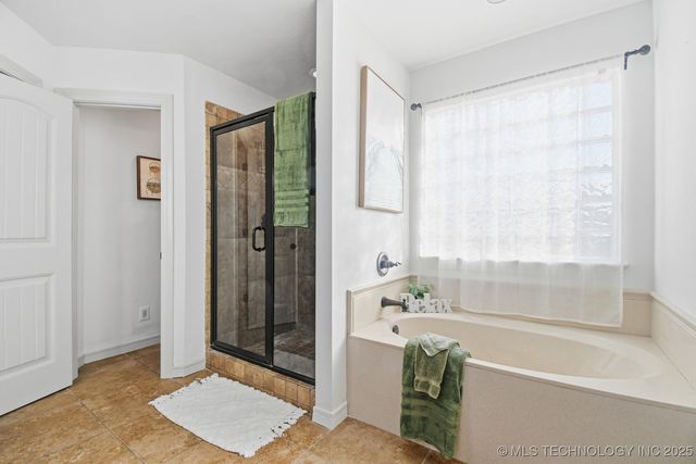 9214 N 143rd East Avenue, Owasso, OK 74055