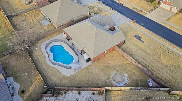 9214 N 143rd East Avenue, Owasso, OK 74055