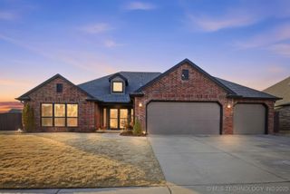 9214 N 143rd East Avenue, Owasso, OK 74055