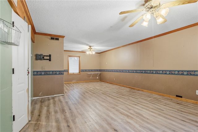 2414 Sherwood Lane, Fayetteville, AR 72703