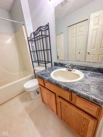 5711 Thompson Park Boulevard, Indianapolis, IN 46237