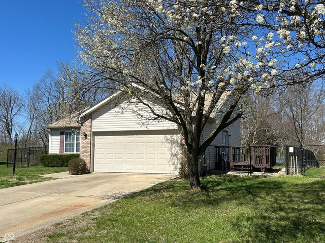 11018 Waterfield Lane, Indianapolis, IN 46235
