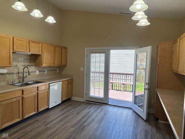 11018 Waterfield Lane, Indianapolis, IN 46235