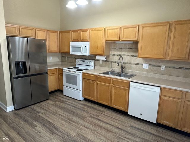 11018 Waterfield Lane, Indianapolis, IN 46235