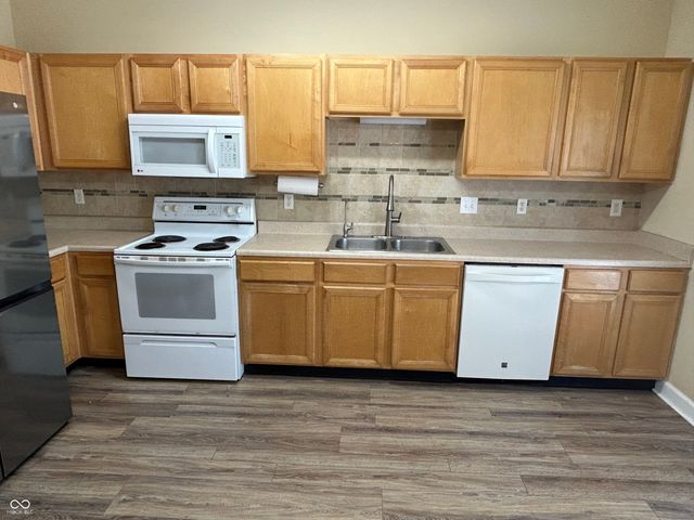 11018 Waterfield Lane, Indianapolis, IN 46235