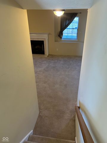 11018 Waterfield Lane, Indianapolis, IN 46235