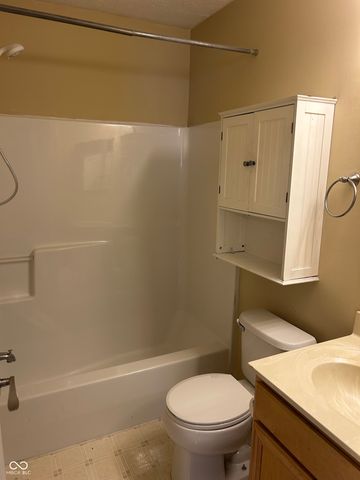 11018 Waterfield Lane, Indianapolis, IN 46235