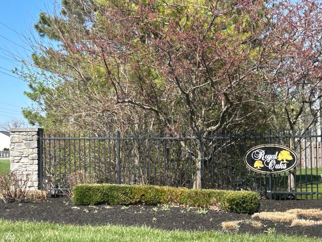 11018 Waterfield Lane, Indianapolis, IN 46235