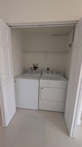 5910 Royal Way ----, Tamarac, FL 33321