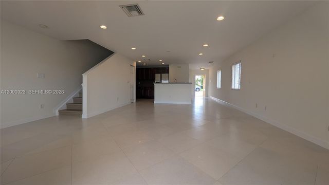 5910 Royal Way ----, Tamarac, FL 33321