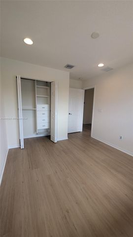 5910 Royal Way ----, Tamarac, FL 33321