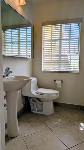 5910 Royal Way ----, Tamarac, FL 33321