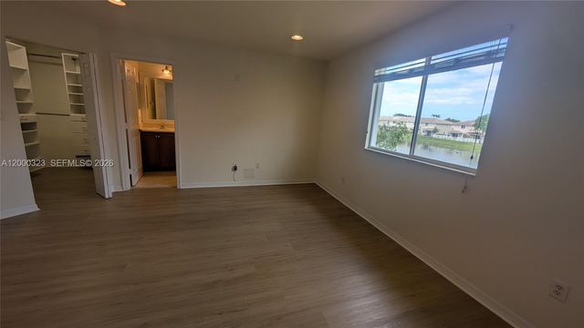 5910 Royal Way ----, Tamarac, FL 33321