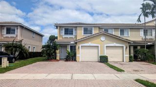 5910 Royal Way ----, Tamarac, FL 33321
