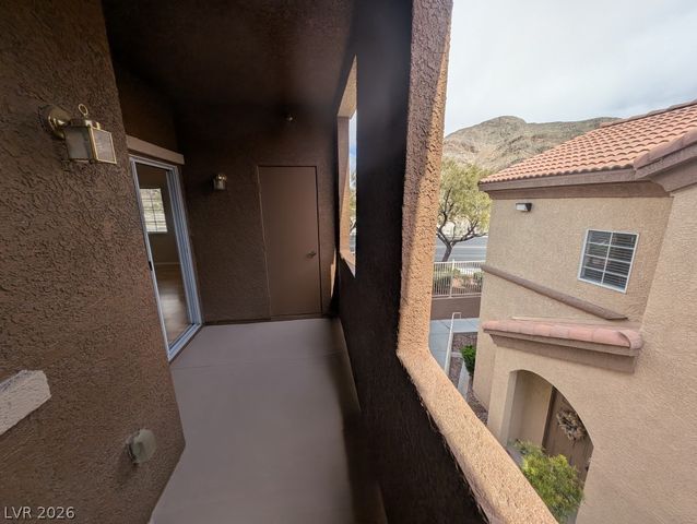 10280 GILMORE CANYON Court 201, Las Vegas, NV 89129