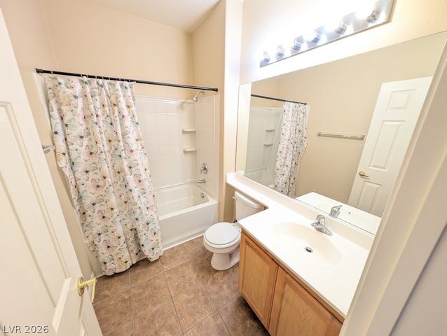 10280 GILMORE CANYON Court 201, Las Vegas, NV 89129