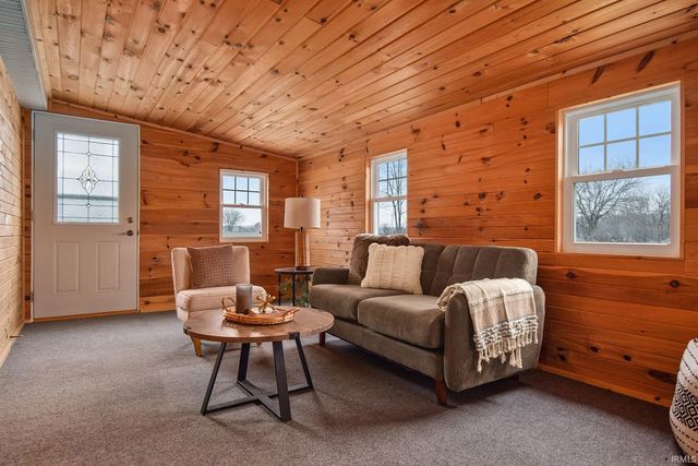 10774 N 750 W Road, Huntington, IN 46750