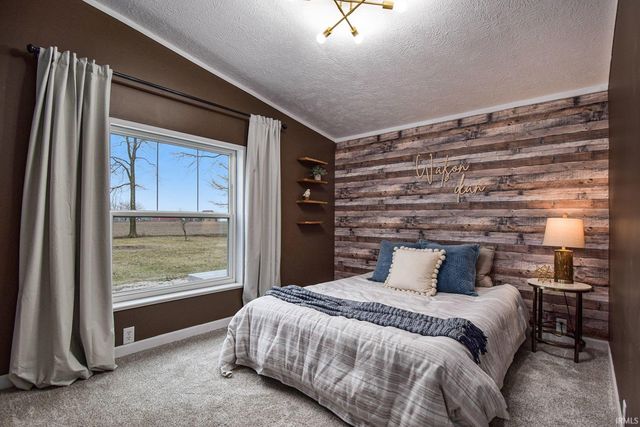 10774 N 750 W Road, Huntington, IN 46750