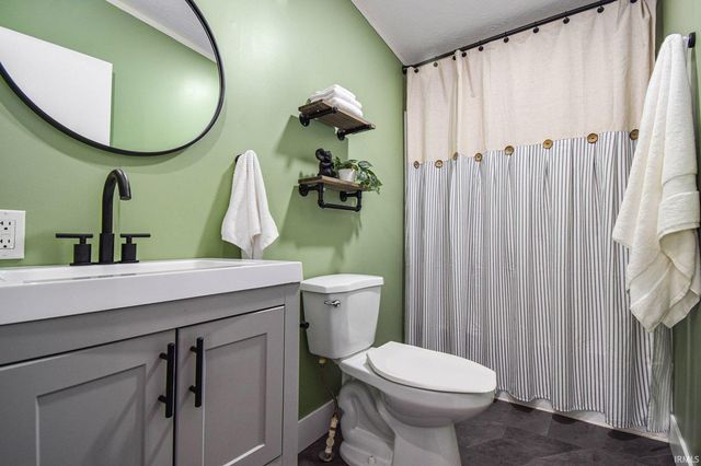 10774 N 750 W Road, Huntington, IN 46750