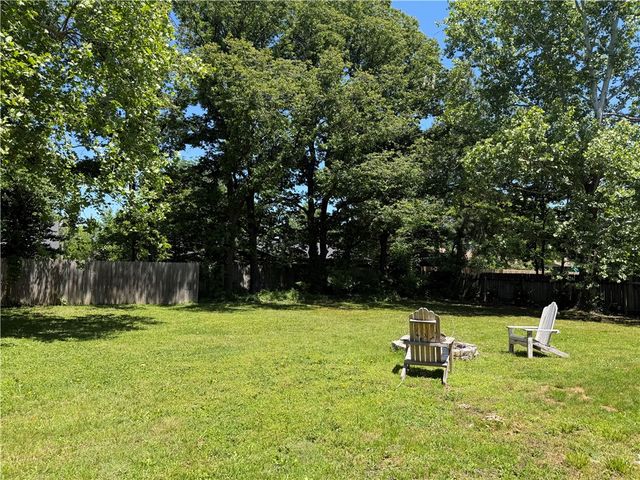 310 SW 11th Street, Bentonville, AR 72712