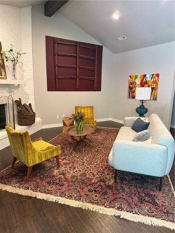 310 SW 11th Street, Bentonville, AR 72712