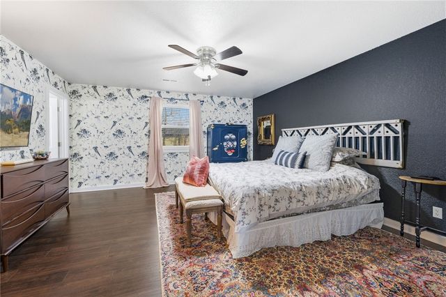 310 SW 11th Street, Bentonville, AR 72712