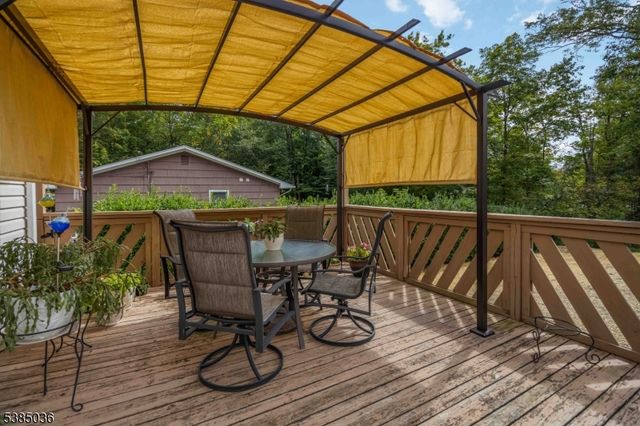 17 Belmont Dr, West Milford Twp., NJ 07480
