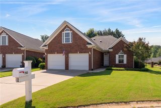 703 Nottingham Court, Seneca, SC 29672