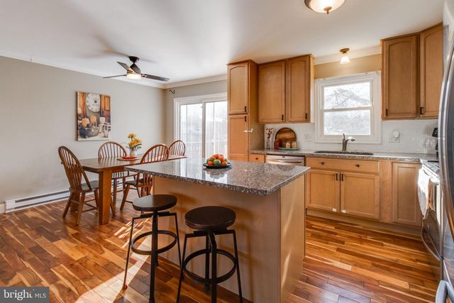 261 LINDA TER, Ephrata, PA 17522