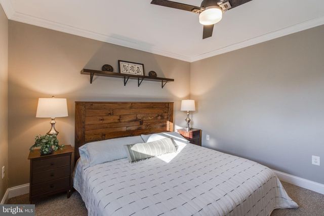 261 LINDA TER, Ephrata, PA 17522