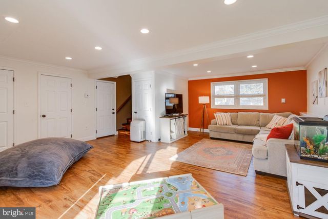 261 LINDA TER, Ephrata, PA 17522