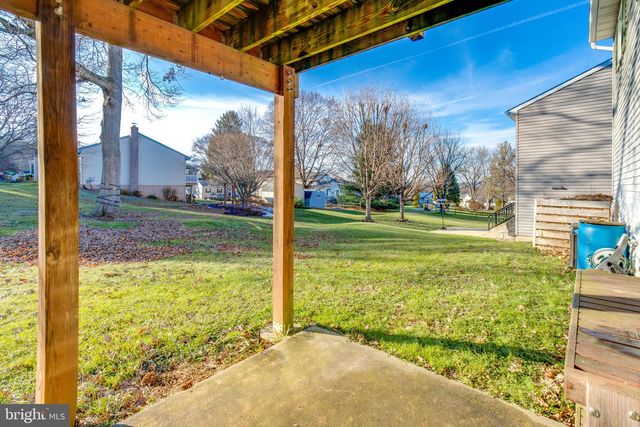 261 LINDA TER, Ephrata, PA 17522