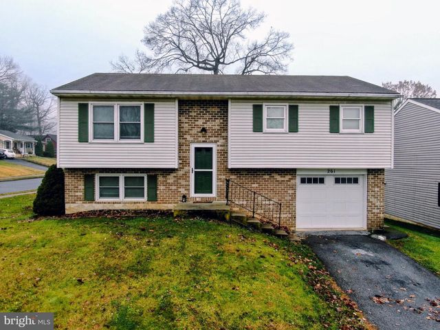 261 LINDA TER, Ephrata, PA 17522