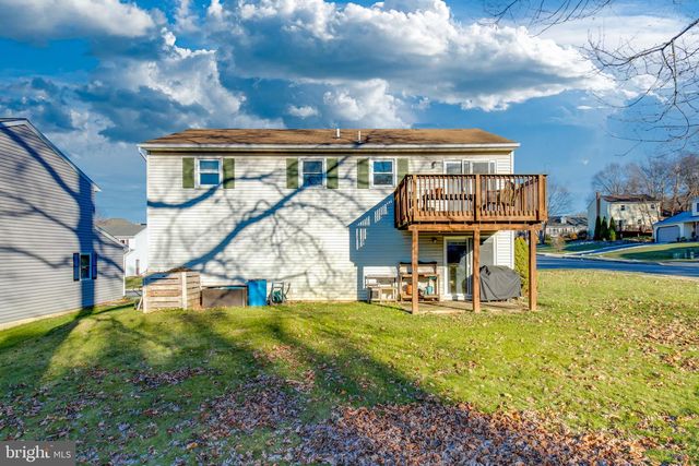 261 LINDA TER, Ephrata, PA 17522