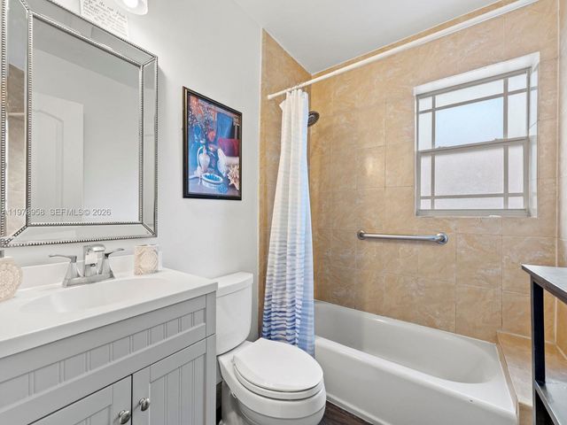 37 NW 47th Ter, Miami, FL 33127