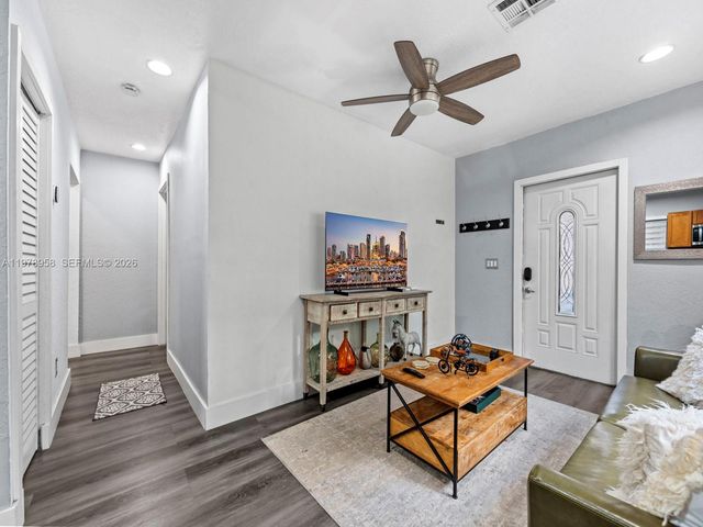 37 NW 47th Ter, Miami, FL 33127