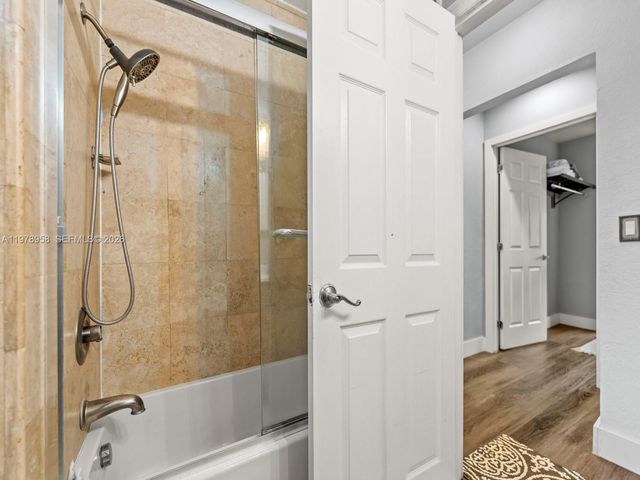 37 NW 47th Ter, Miami, FL 33127